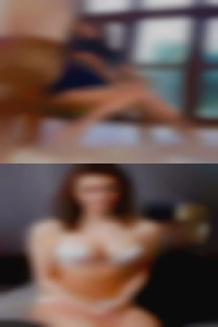 Lovely nude and horny wives.